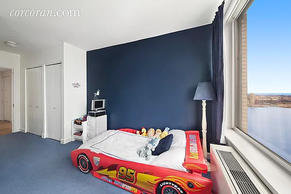 Sold by Corcoran | media 7