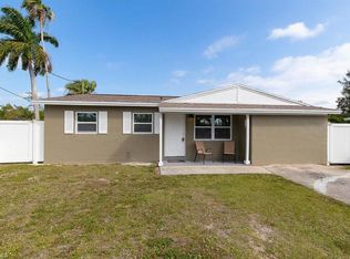 585 14th St N, Naples, FL 34102
