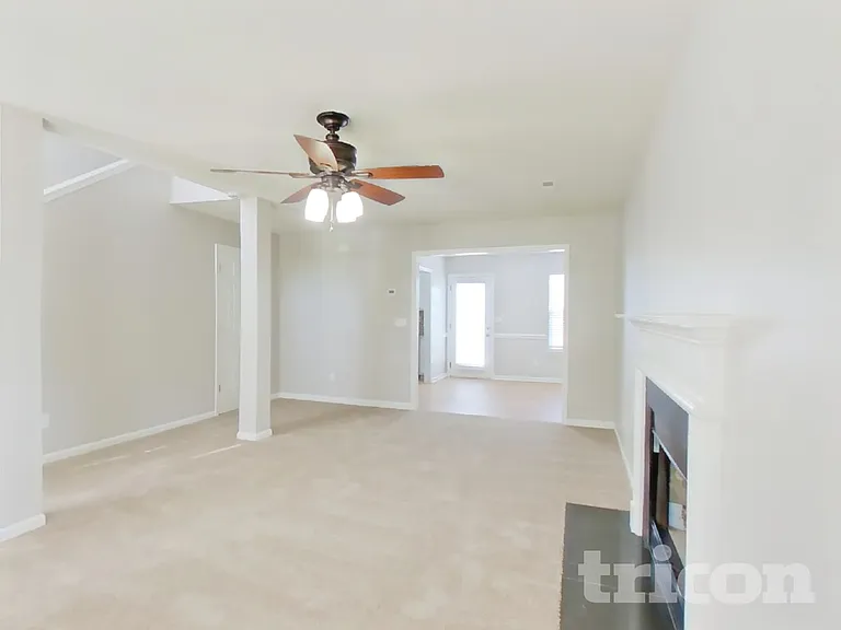 7925 Donet Terrace Dr — Photo 4