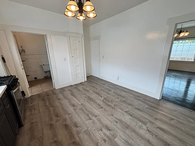 428 S Chicago St — Photo 8