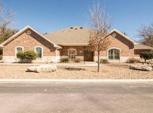 5130 Green Oaks Dr, Christoval, TX 76935