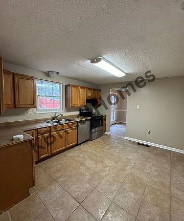 3rd image of 4285 Willow Park Dr