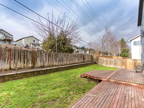 4th image of 11015 182nd Avenue Pl E