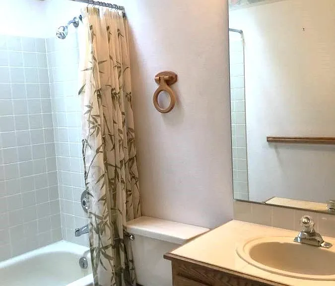 2nd Bathroom