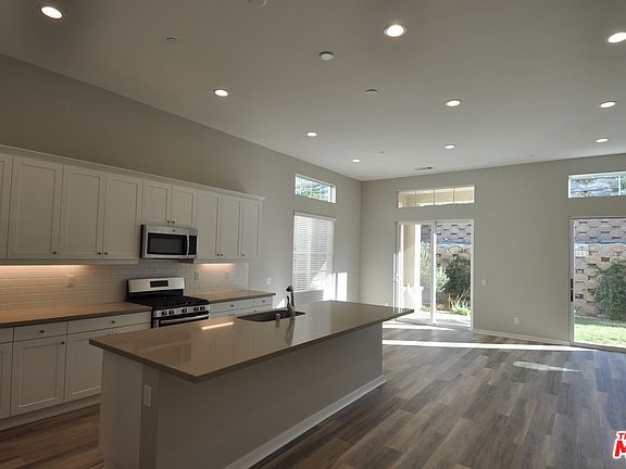 4th image of 18728 Seville Way