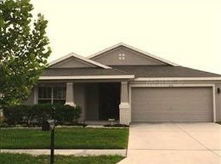 6747 Runner Oak Dr, Zephyrhills, FL 33545