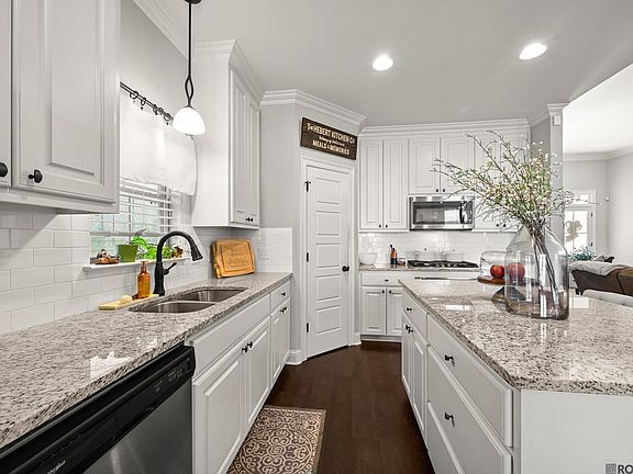 4th image of 10377 Grand Plaza Dr