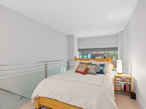 3rd image of 425 E 13th St APT 1K