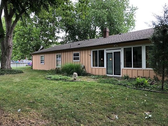 5th image of 6223 Crown Ct