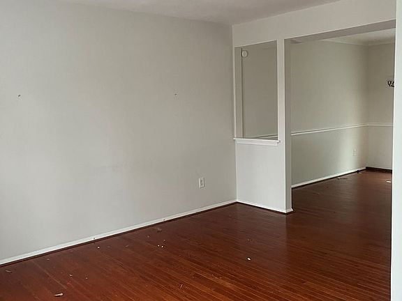 2nd image of 18133 Kitchen House Ct