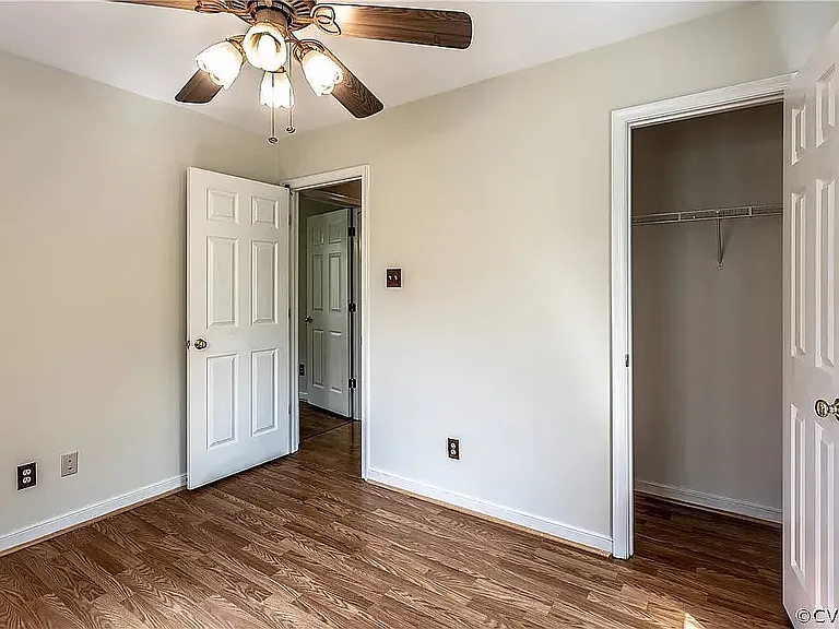 8908 Castle Point Dr — Photo 15