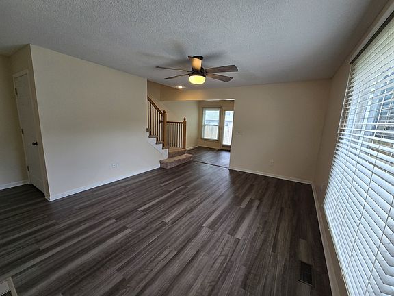 4th image of 13117 Washington Ct