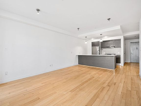 4th image of 10-55 47th Ave #3H