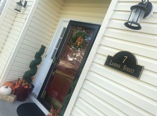 7 Lander St, Somerset, NJ 08873