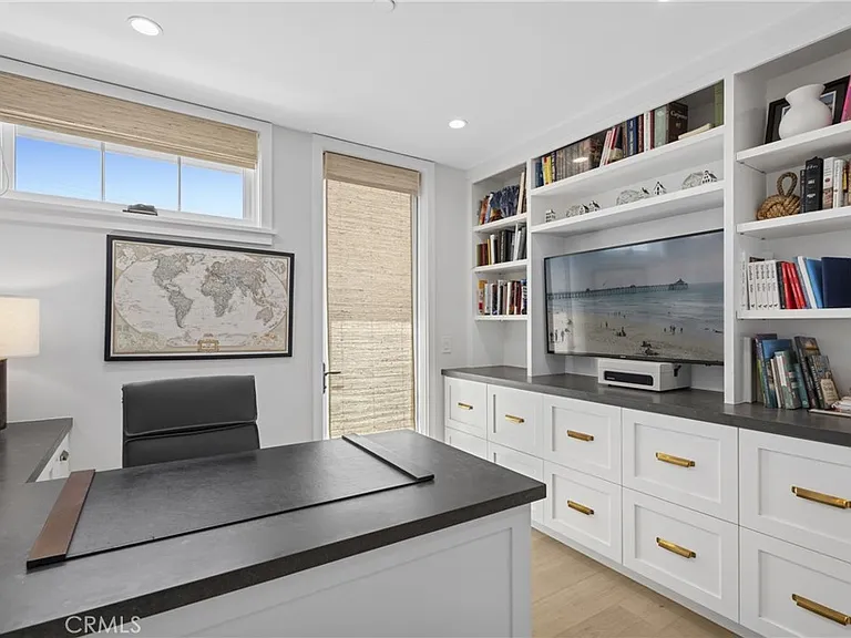 302 Orchid Ave — Photo 26