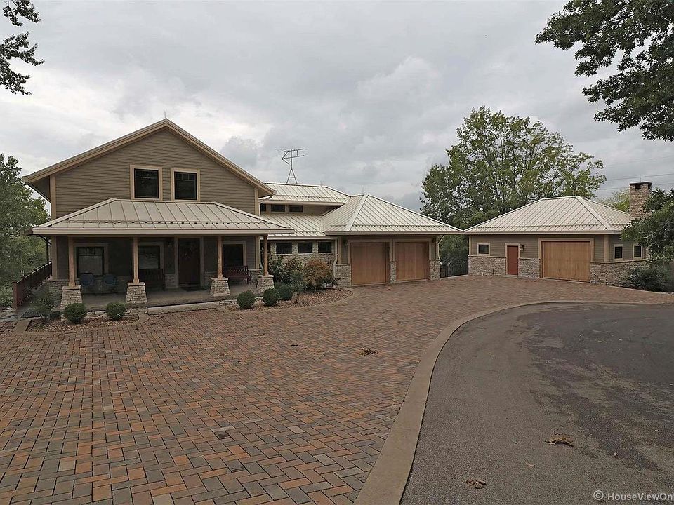 1st image of 1 Schonhoff Ln