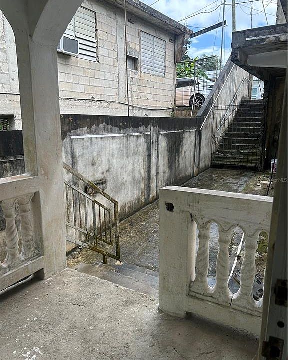 1st image of Bo Guaraguao Parcelas Lopez Cases #26