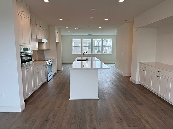 2nd image of 4605 Vilana St #190