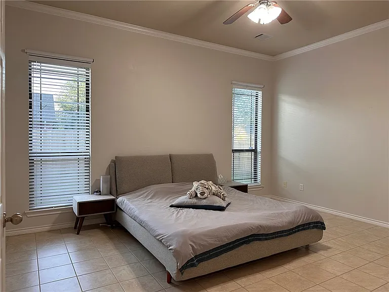 913 Delrey Dr — Photo 18