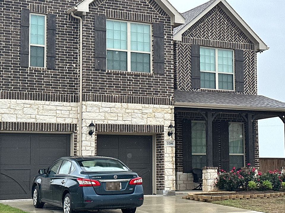 2nd image of 3200 Sawmill Way