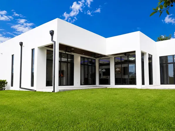 11601 NW 27th Street, Plantation, FL 33323