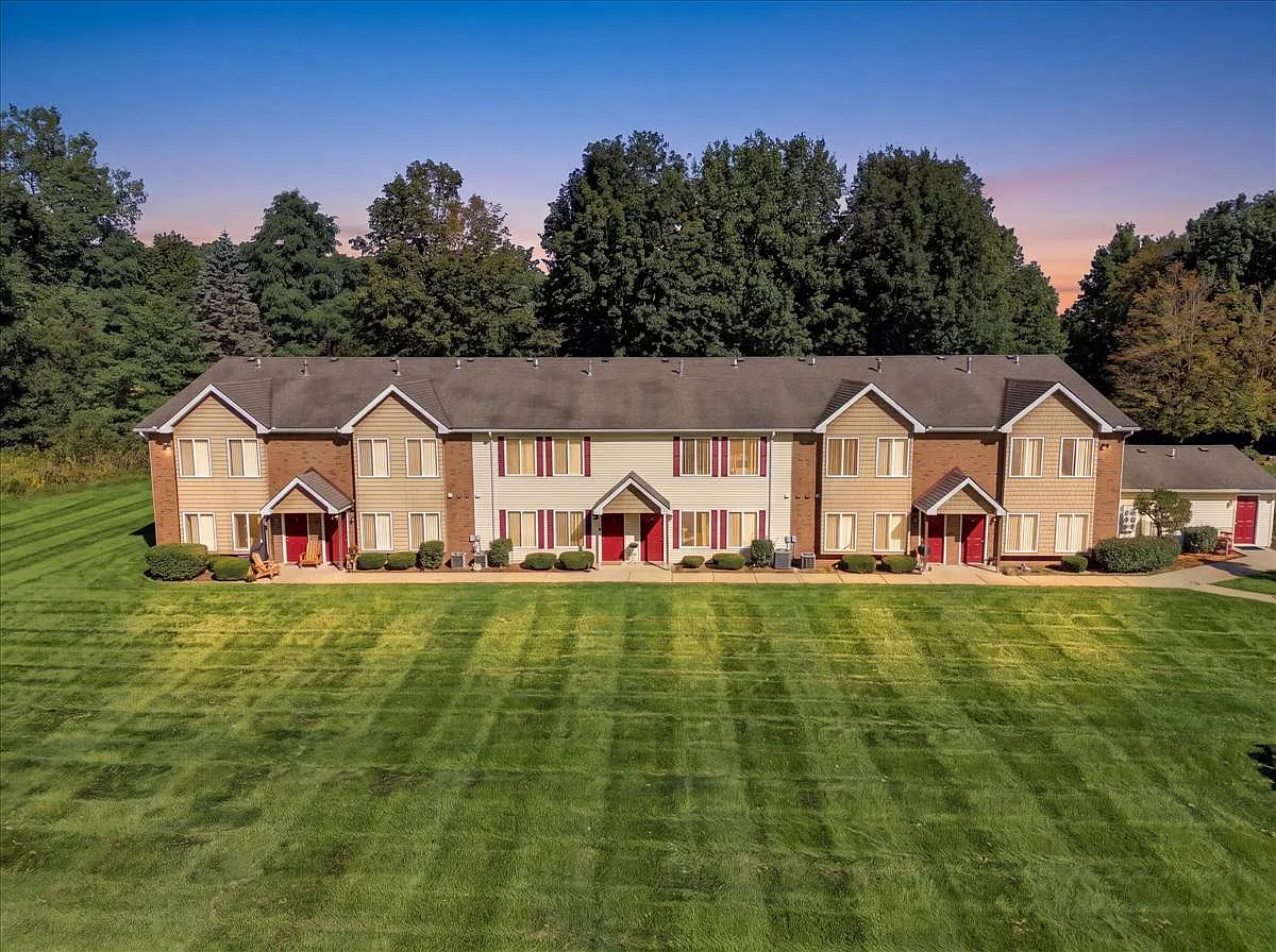 7840 Ridge Valley Dr — Photo 1