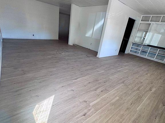 3rd image of 9484 State Highway 99 Frontage Rd #36