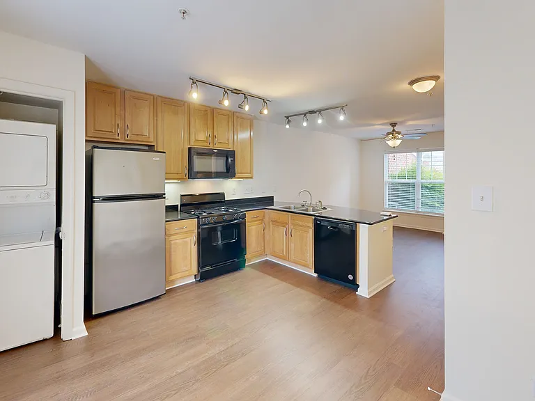 Gayton Pointe Townhomes — Photo 28