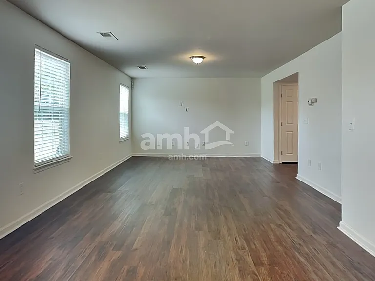 10 Pfeiffer Ct — Photo 6