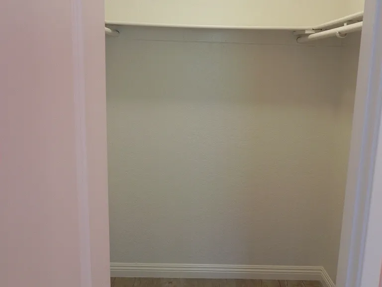 Chapman Villas Apartments — Photo 56