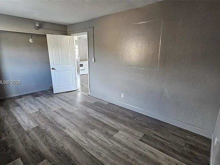 374 NW 31st Ave — Photo 16