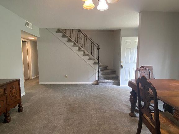 5th image of 8693 Bunker Hill Dr