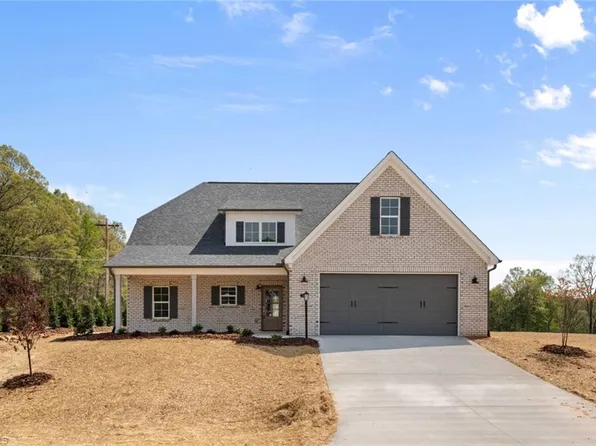 117 Enclave Dr, Clemmons, NC 27012