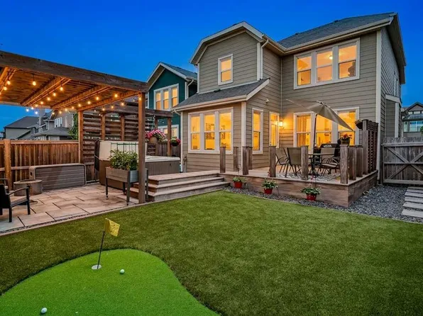 367 NW Mahogany Ter SE, Calgary, AB T3M 0X5