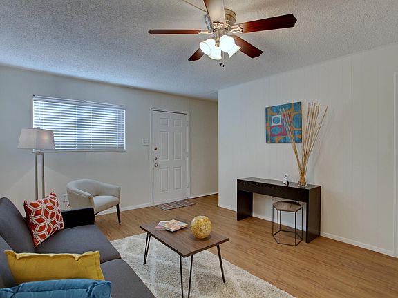 3rd image of 816 W North Loop Blvd APT 123