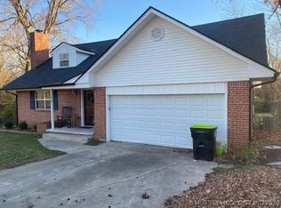 2005 E Foster Dr, Ada, OK 74820