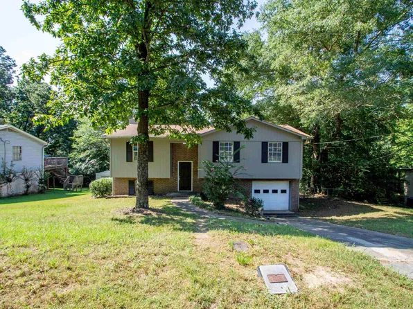 4509 Oak Dr, Pinson, AL 35126