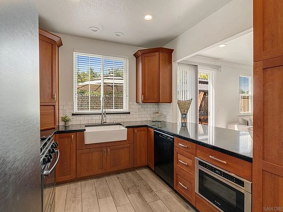 4th image of 146 Adelia Way