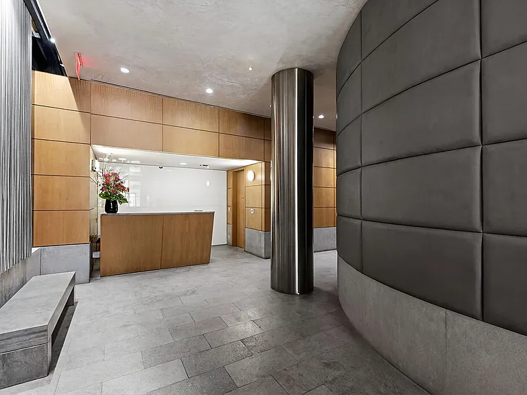 240 Park Ave S #8C — Photo 12