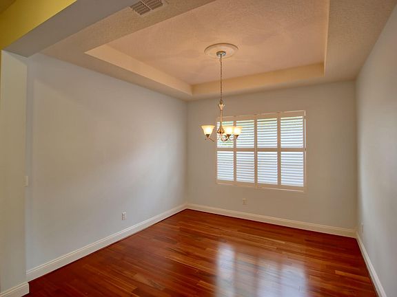 5th image of 2227 Redmark Ln
