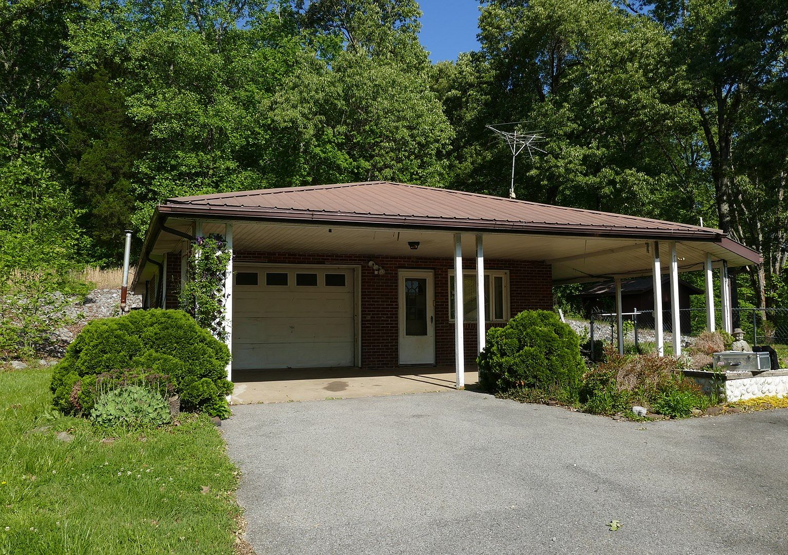 9205 Hohman Lake Rd, Brookport, IL 62910 Zillow