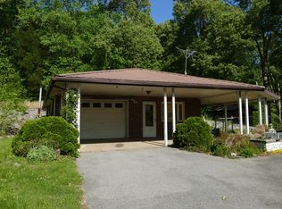 9205 Hohman Lake Rd, Brookport, IL 62910