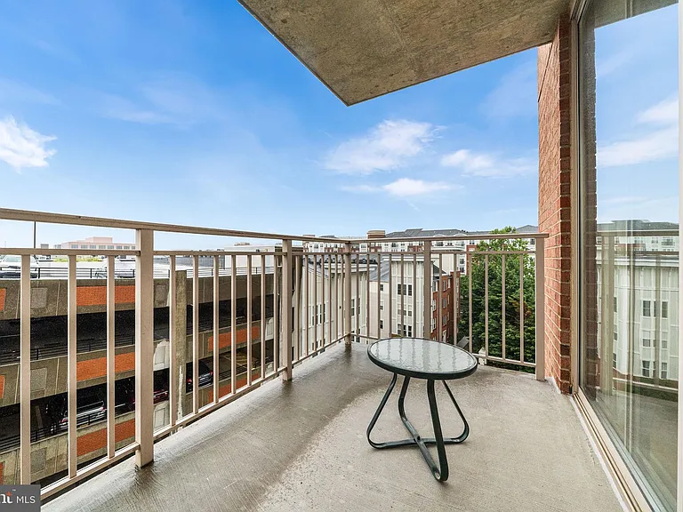 2726 Gallows Rd #619 — Photo 7