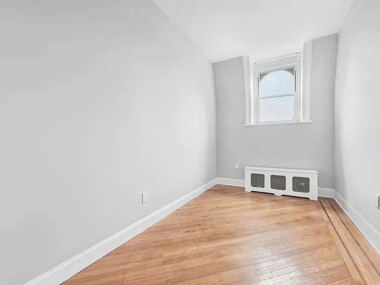 155 Montague St #2 — Photo 6