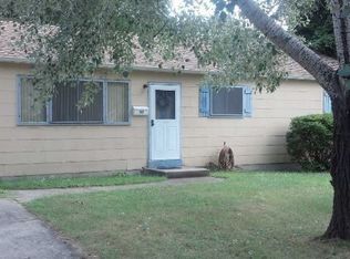 52 Garden City St, Bay Shore, NY 11706