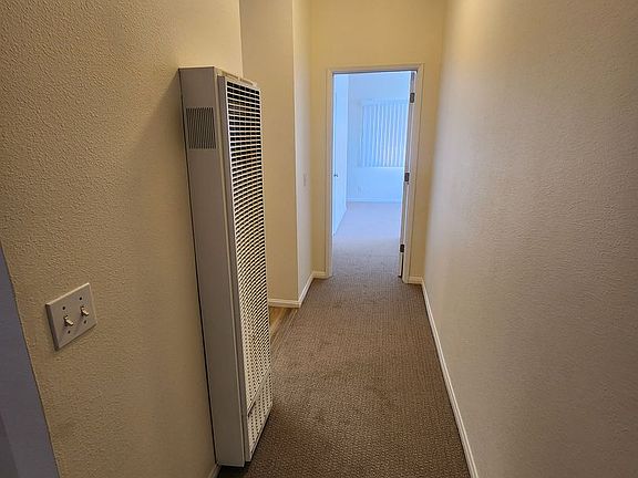 5th image of 200 S 13th St APT 306