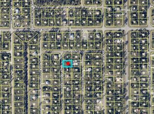 219 S Malden Ave, Lehigh Acres, FL 33974