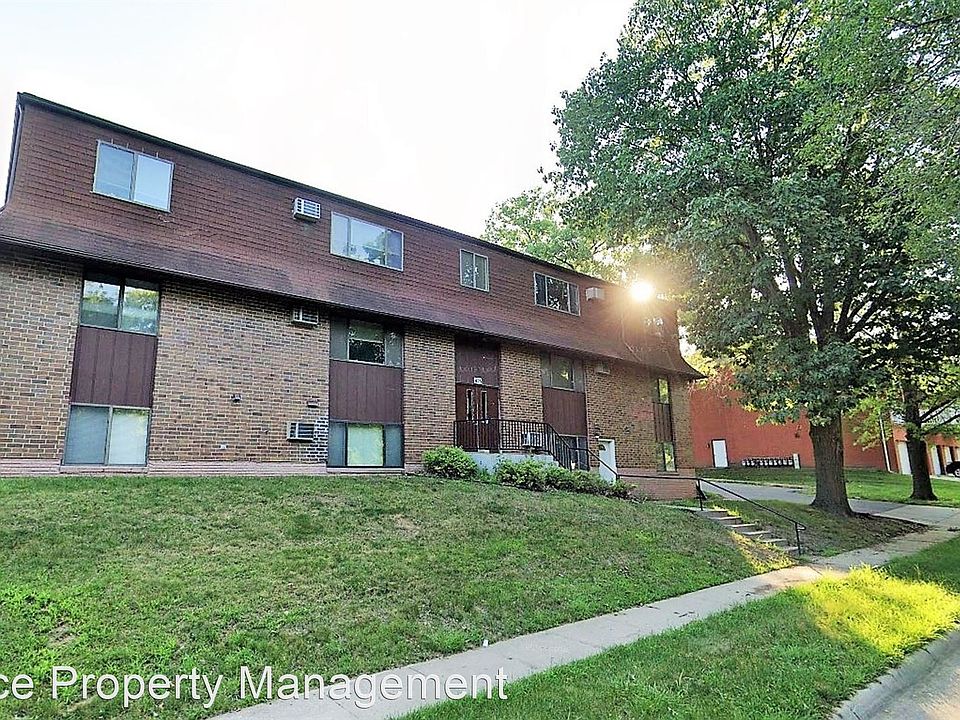 1st image of 415 Woodside Dr