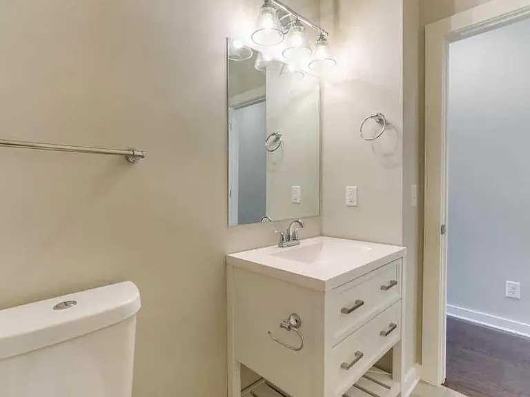 1000 Fleming St — Photo 14