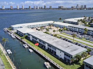 109 Wettaw Ln APT 104, North Palm Beach, FL 33408